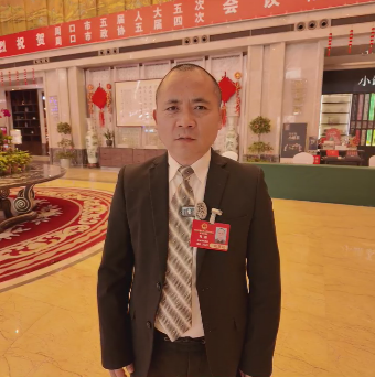 讓每個孩子身上有汗，眼里有光，一生向陽